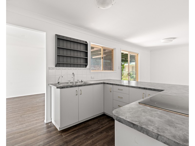 7 Highland Park Road, Meringandan West QLD 4352