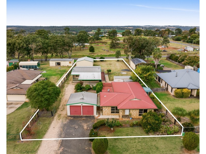 7 Highland Park Road, Meringandan West QLD 4352