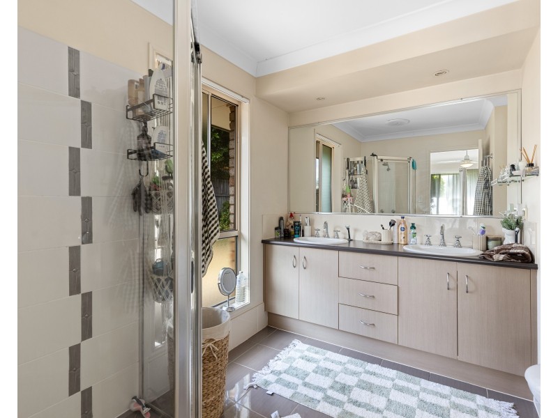 69 Polzin Road, Highfields QLD 4352