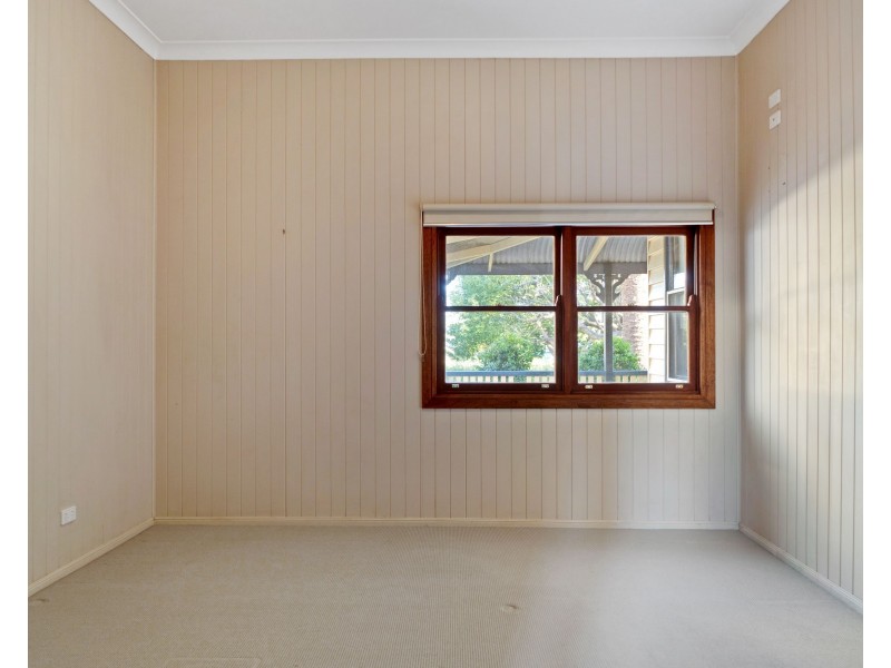 19 Herries Street, East Toowoomba QLD 4350