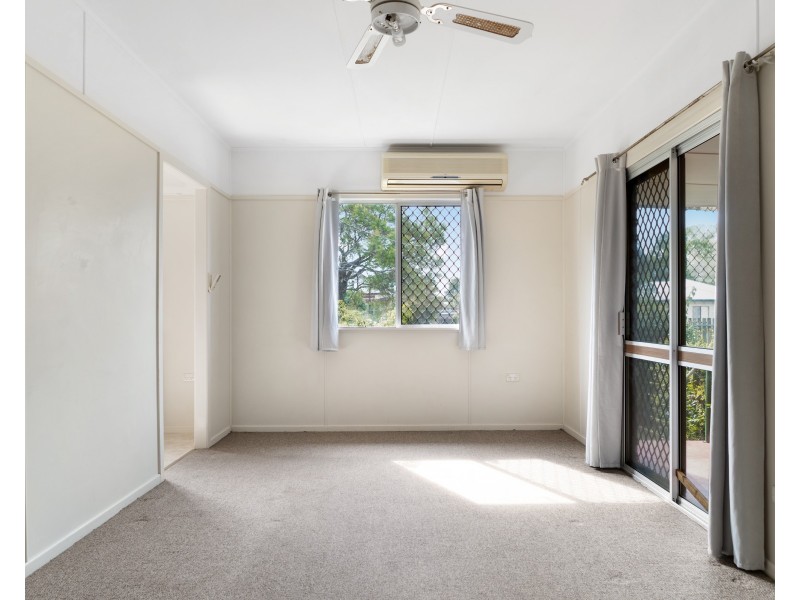 30 Buckland Street, Harristown QLD 4350