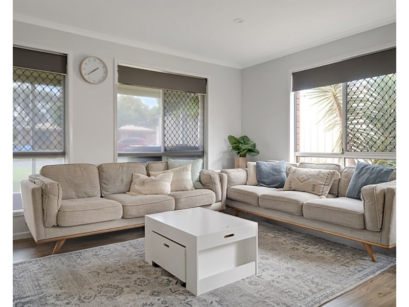 14 Brendanbri Street, Kearneys Spring QLD 4350