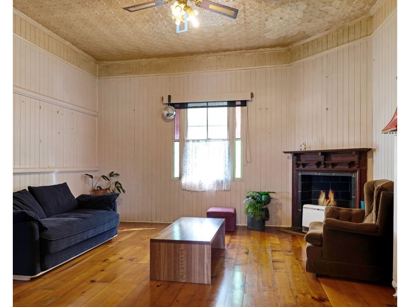 33 Gostwyck Street, Newtown QLD 4350