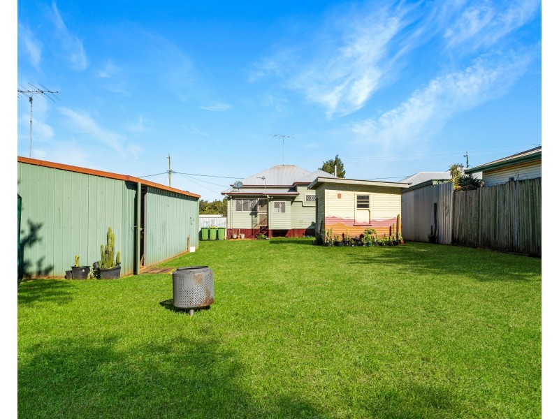 33 Gostwyck Street, Newtown QLD 4350