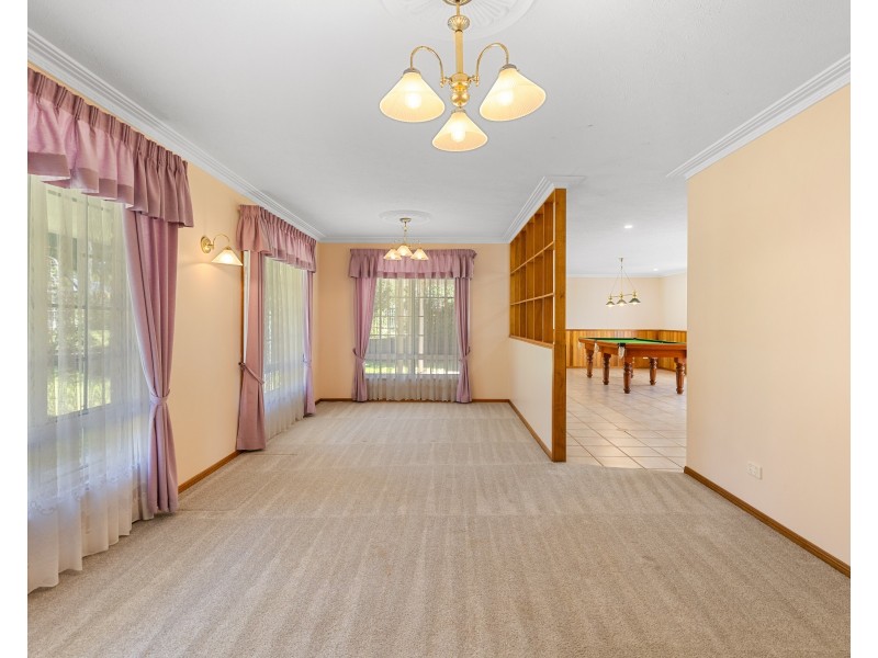 10 Maylen Court, Highfields QLD 4352