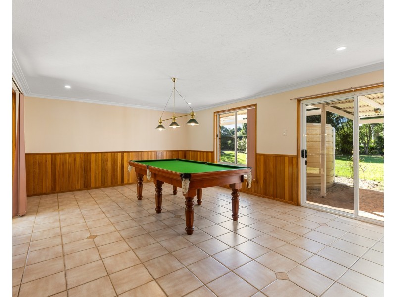 10 Maylen Court, Highfields QLD 4352