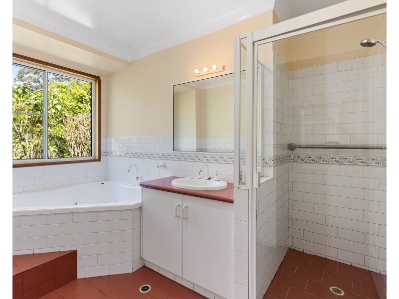 10 Maylen Court, Highfields QLD 4352