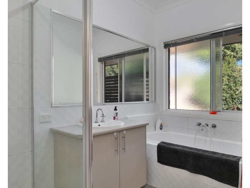 2 Fig Tree Place, Top Camp QLD 4350