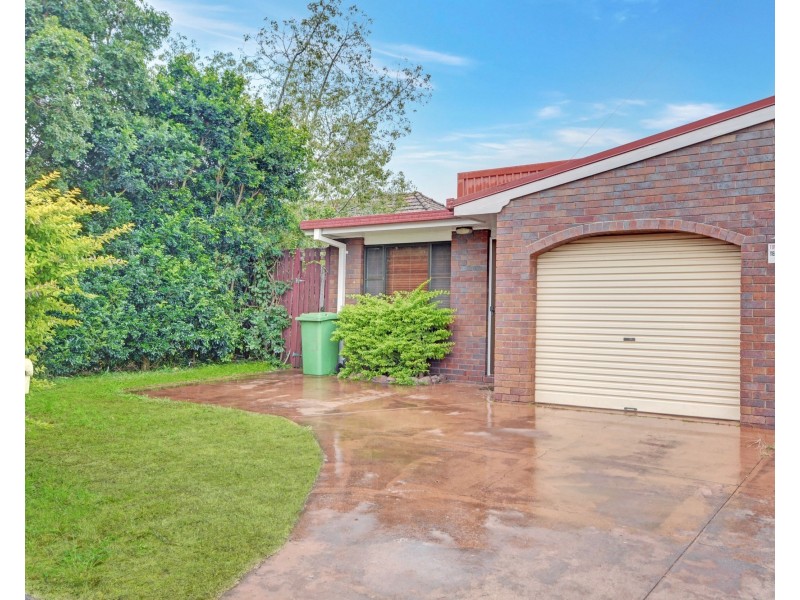 Unit 1/90a Curzon Street, Mount Lofty QLD 4350