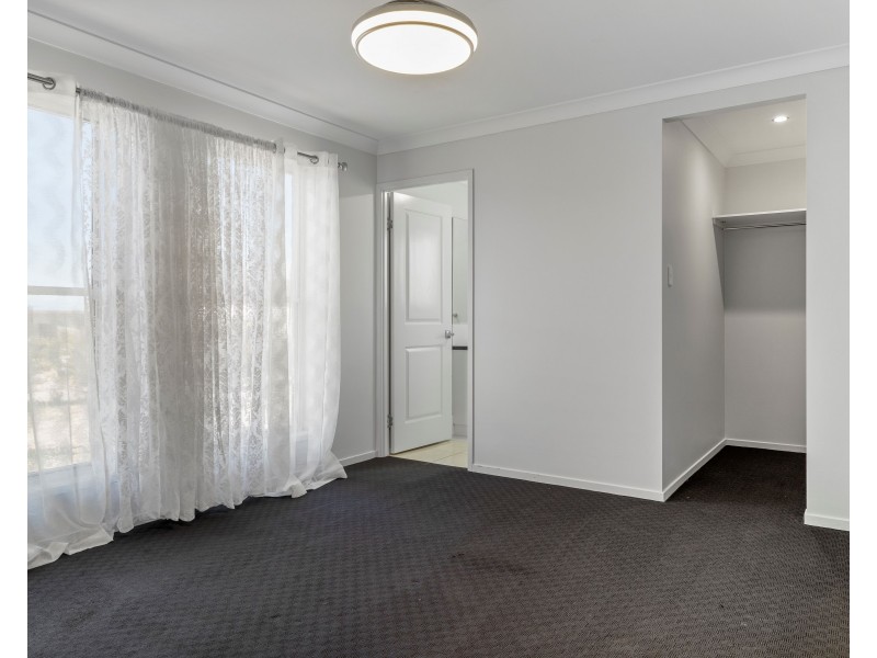 17 Shelby Street, Glenvale QLD 4350