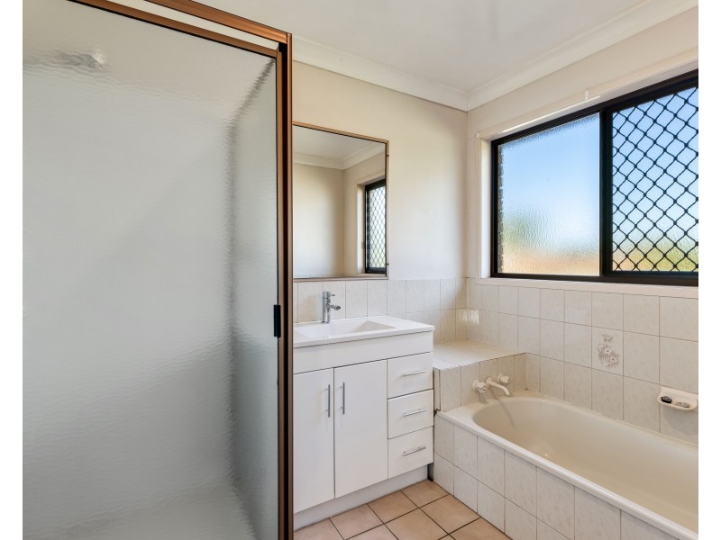 Unit 6/357 Margaret Street, Newtown QLD 4350
