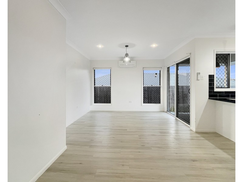 22 McInnes Crescent, Glenvale QLD 4350