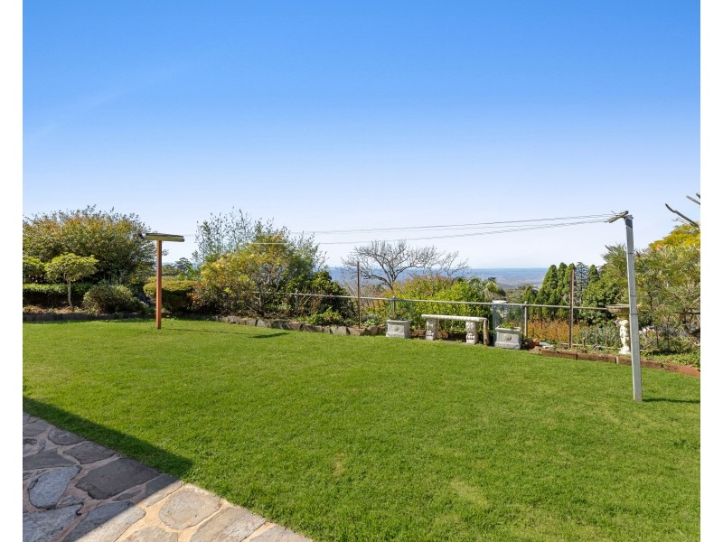 58 Tourist Road, East Toowoomba QLD 4350