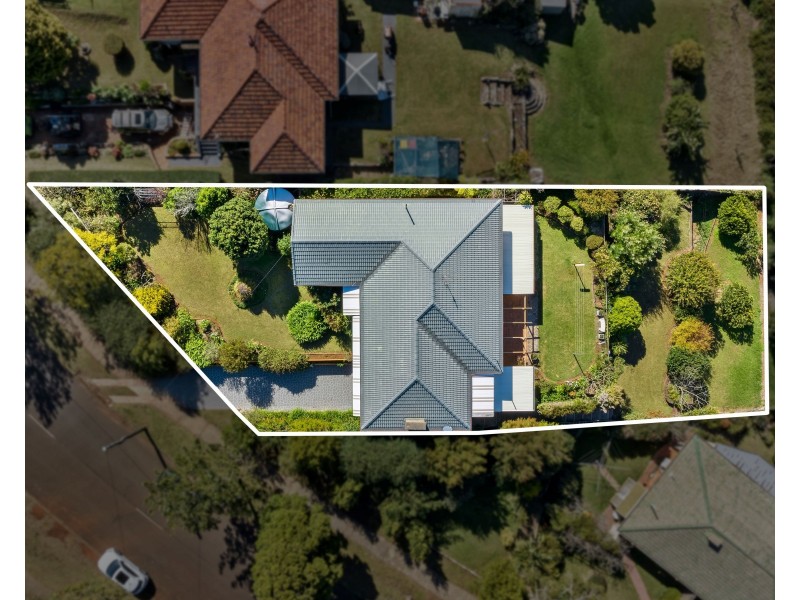 58 Tourist Road, East Toowoomba QLD 4350