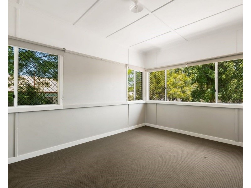 35 Elizabeth Street, South Toowoomba QLD 4350