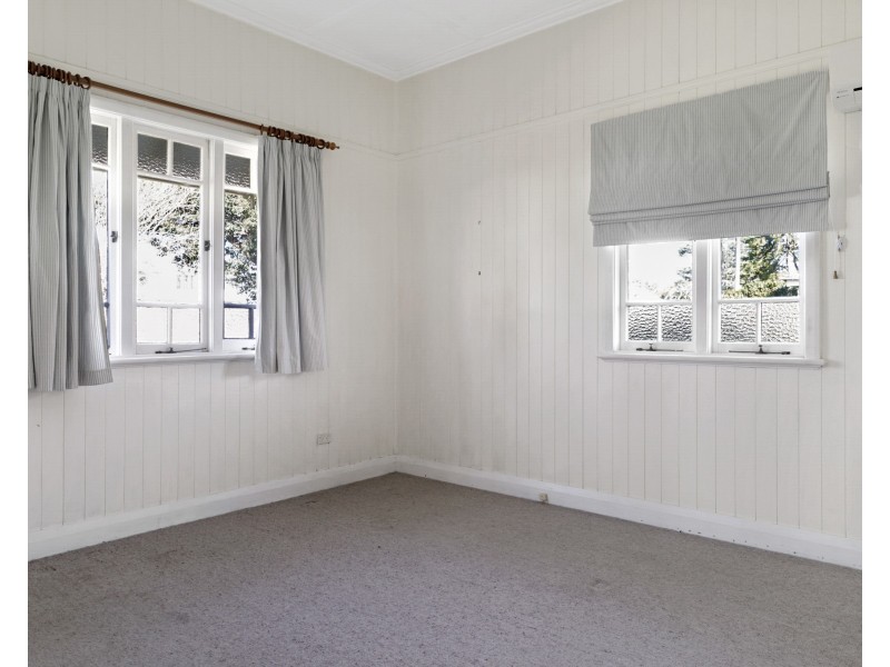 123 MacKenzie Street, East Toowoomba QLD 4350