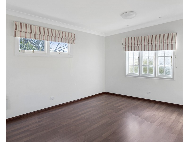123 MacKenzie Street, East Toowoomba QLD 4350