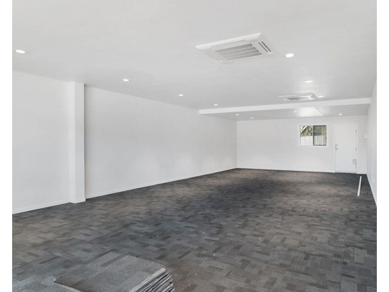 Shop 1a/255 Herries Street, Newtown QLD 4350