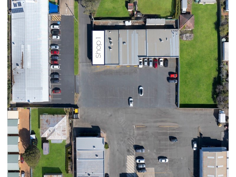 Shop 1a/255 Herries Street, Newtown QLD 4350