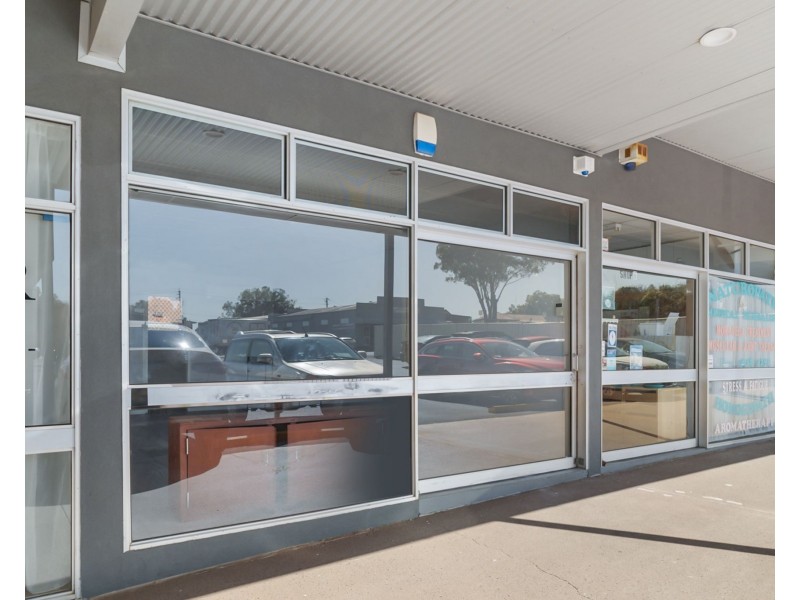 Shop 5/255B Herries Street, Newtown QLD 4350