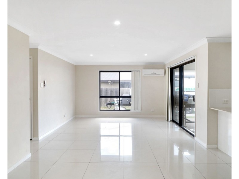 28 Mia Street, Wyreema QLD 4352