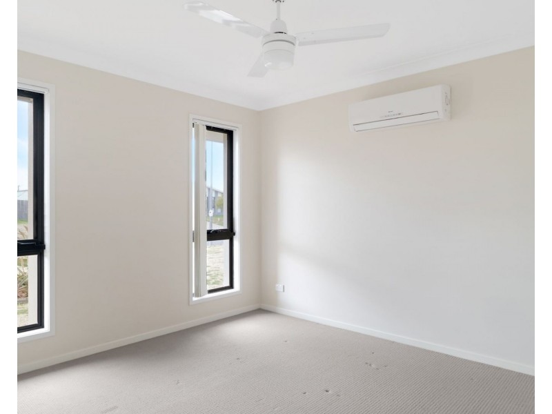 28 Mia Street, Wyreema QLD 4352