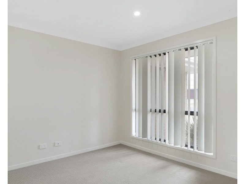 28 Mia Street, Wyreema QLD 4352