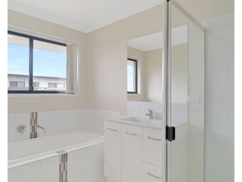 28 Mia Street, Wyreema QLD 4352