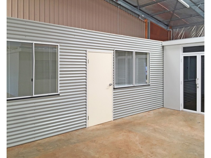 Shed 2/9 Progress Court, Harlaxton QLD 4350