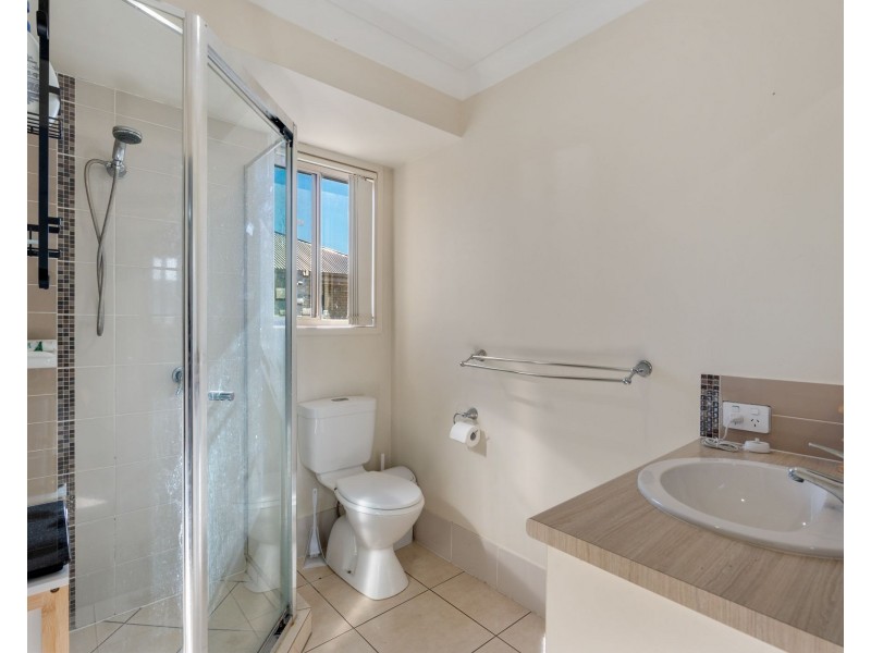 5 Alistair Street, Glenvale QLD 4350