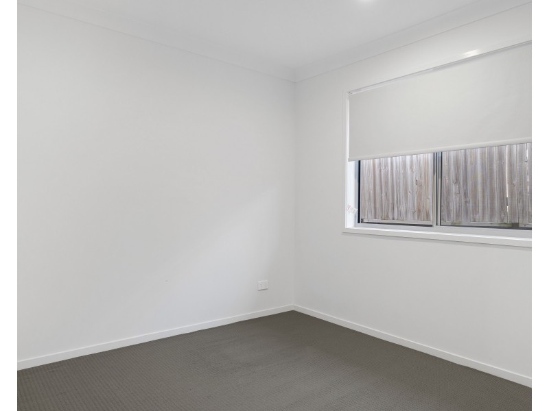 Unit 2/17 Diva Lane, Glenvale QLD 4350