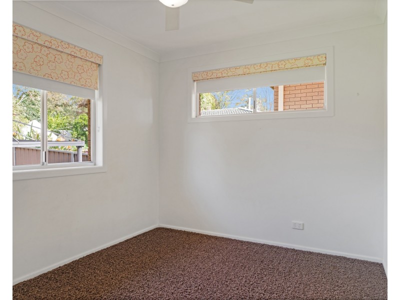 4 Flinders Street, Centenary Heights QLD 4350
