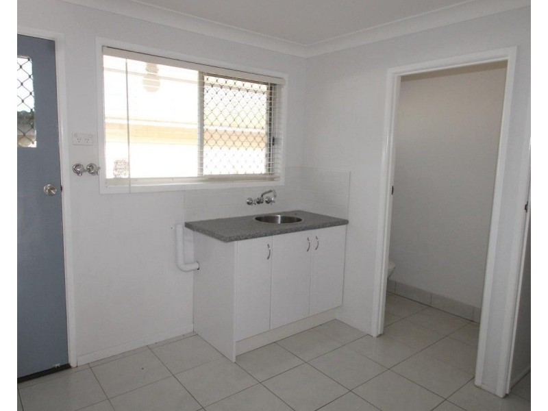 Unit 2/241 North Street, Wilsonton QLD 4350