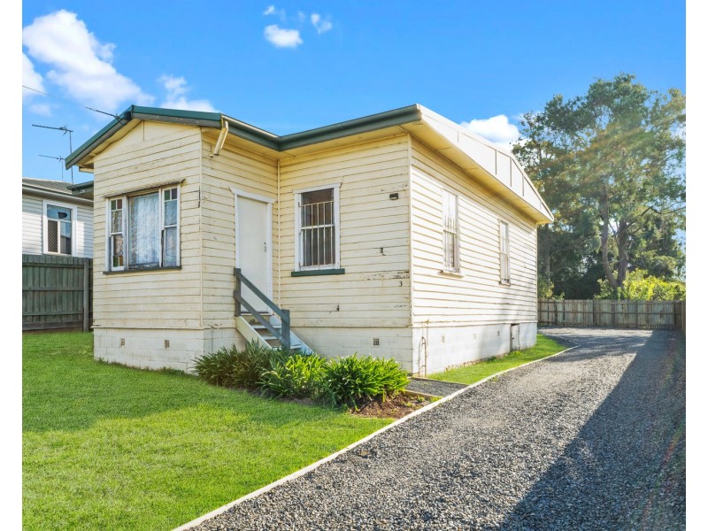 3 Vanity Street, Rockville QLD 4350