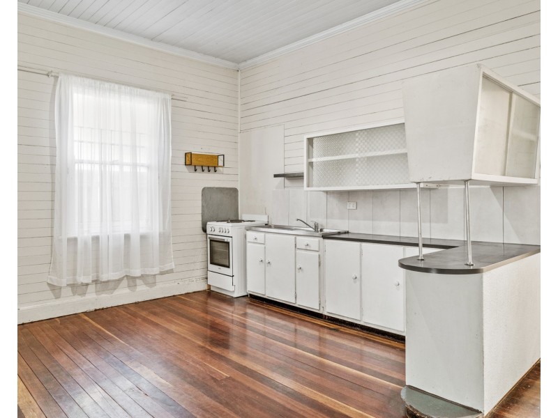 3 Vanity Street, Rockville QLD 4350