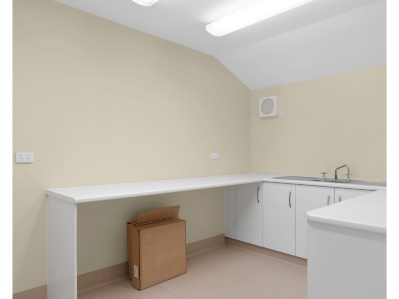 2 Stewart Street, Withcott QLD 4352