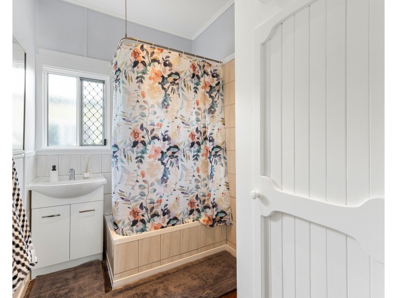 31 Merritt Street, Harristown QLD 4350