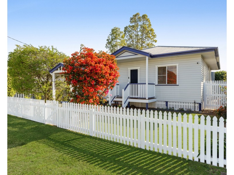 31 Merritt Street, Harristown QLD 4350