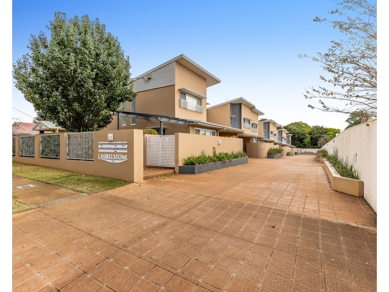 Unit 5/19B Gladstone Street, Newtown QLD 4350