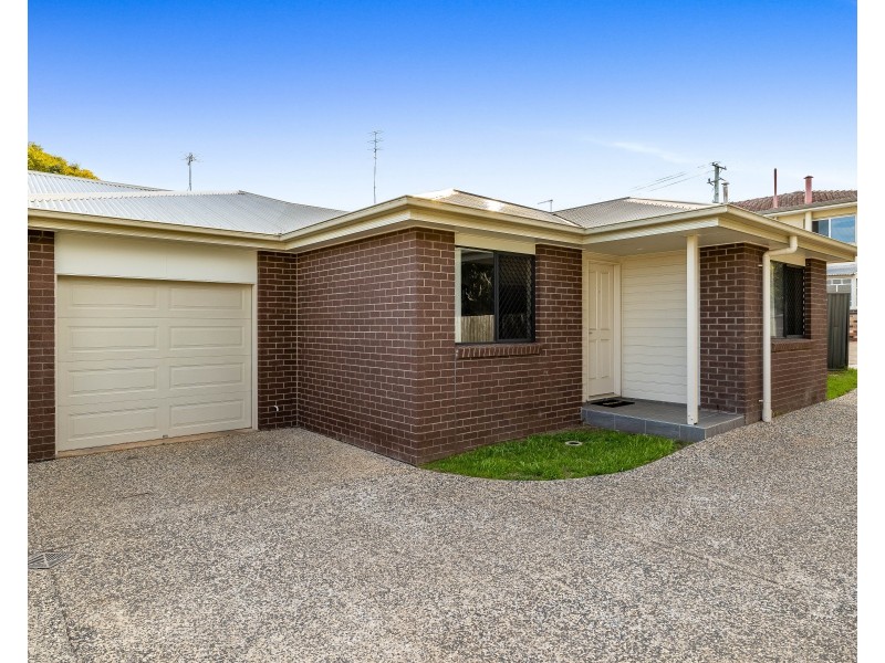 Unit 2/15B John Street, East Toowoomba QLD 4350