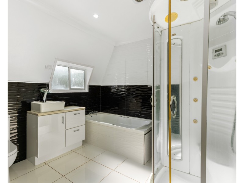 8A Mabel Street, Harlaxton QLD 4350