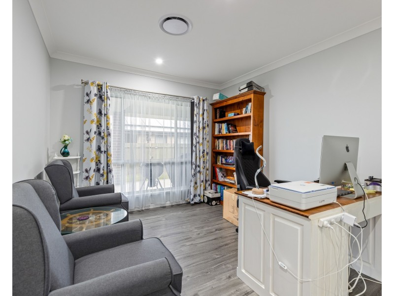 34 McIntosh Street, Westbrook QLD 4350