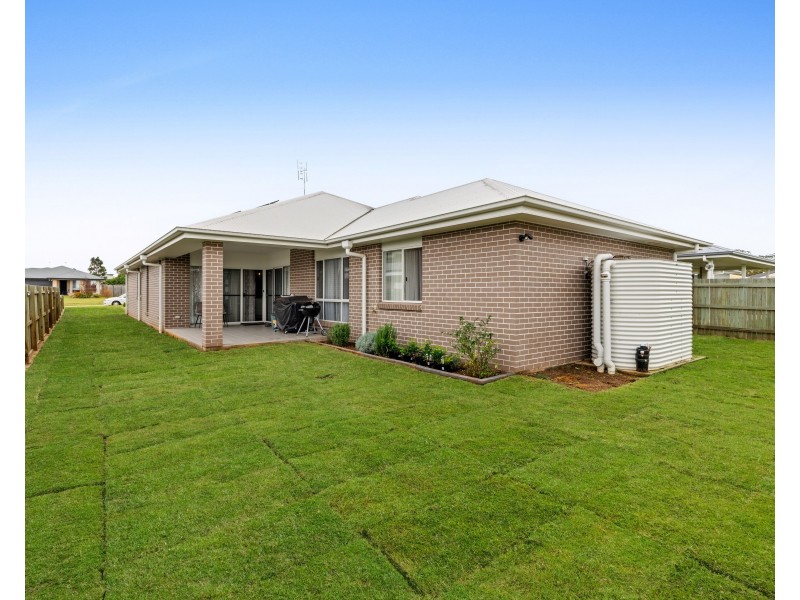 34 McIntosh Street, Westbrook QLD 4350