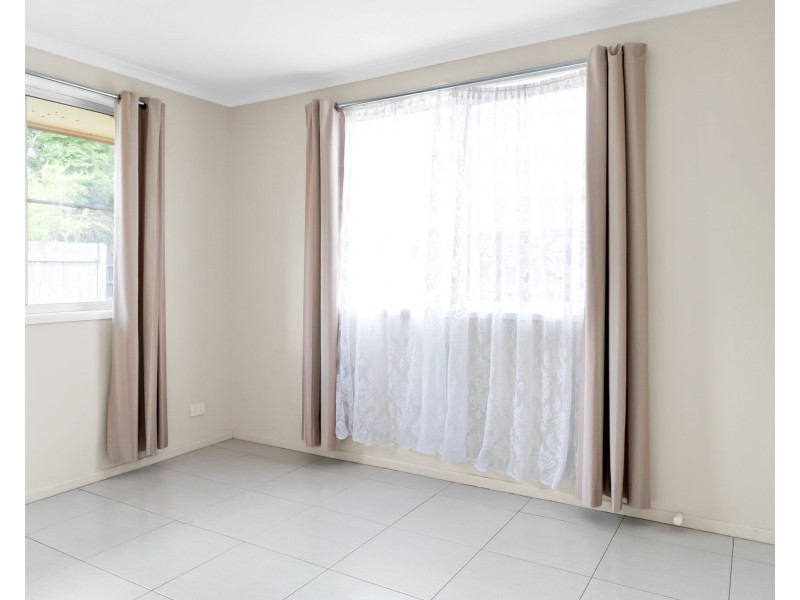 Unit 2/6 Marigold Street, Centenary Heights QLD 4350
