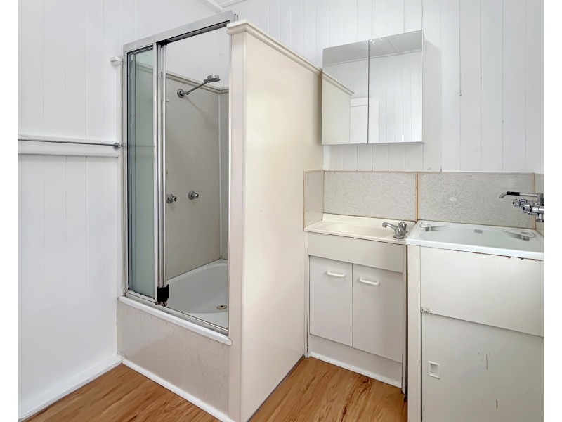 Unit 5/21 West Street, Newtown QLD 4350