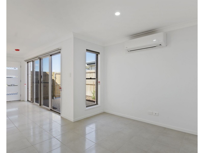 1/6 Tatum Court, Glenvale QLD 4350