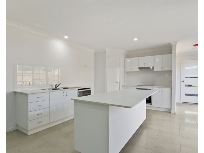 1/6 Tatum Court, Glenvale QLD 4350
