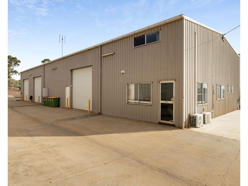 Shed 1/30 Sowden Street, Drayton QLD 4350