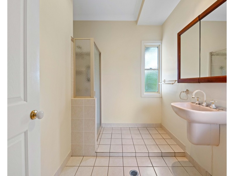 37 Ipswich Street, East Toowoomba QLD 4350