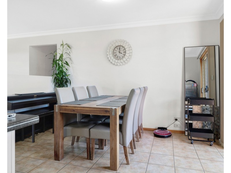 Unit 1/17a Horrocks Crescent, Kearneys Spring QLD 4350
